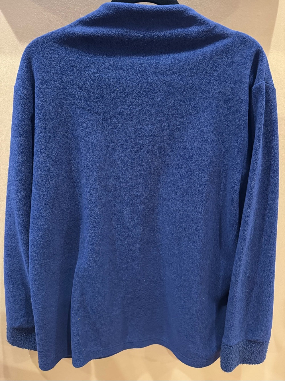 Vintage Disney Store Navy Mickey Mouse Skating Fleece Pullover Women’s XL - Picture 4 of 5